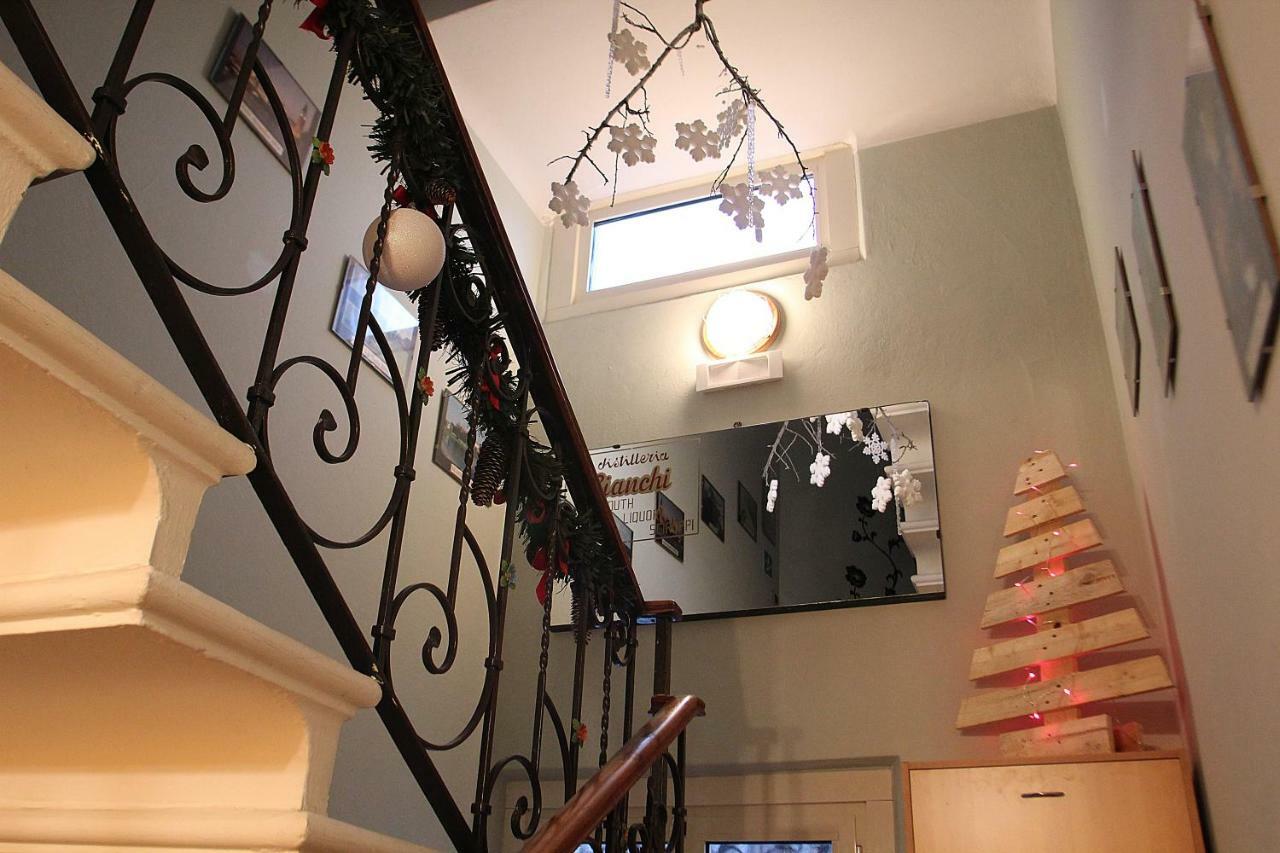 La Tegola Bed & Breakfast โกโม ภายนอก รูปภาพ