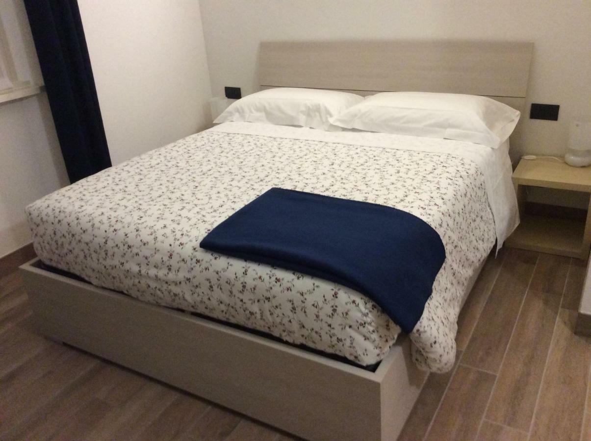 La Tegola Bed & Breakfast โกโม ภายนอก รูปภาพ